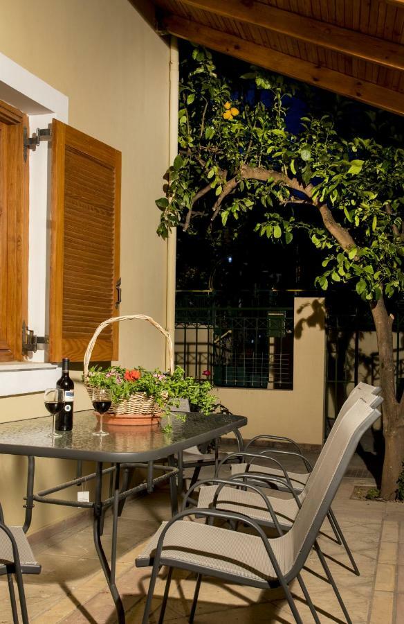 Maisonette House Minos Heraklion Exteriör bild